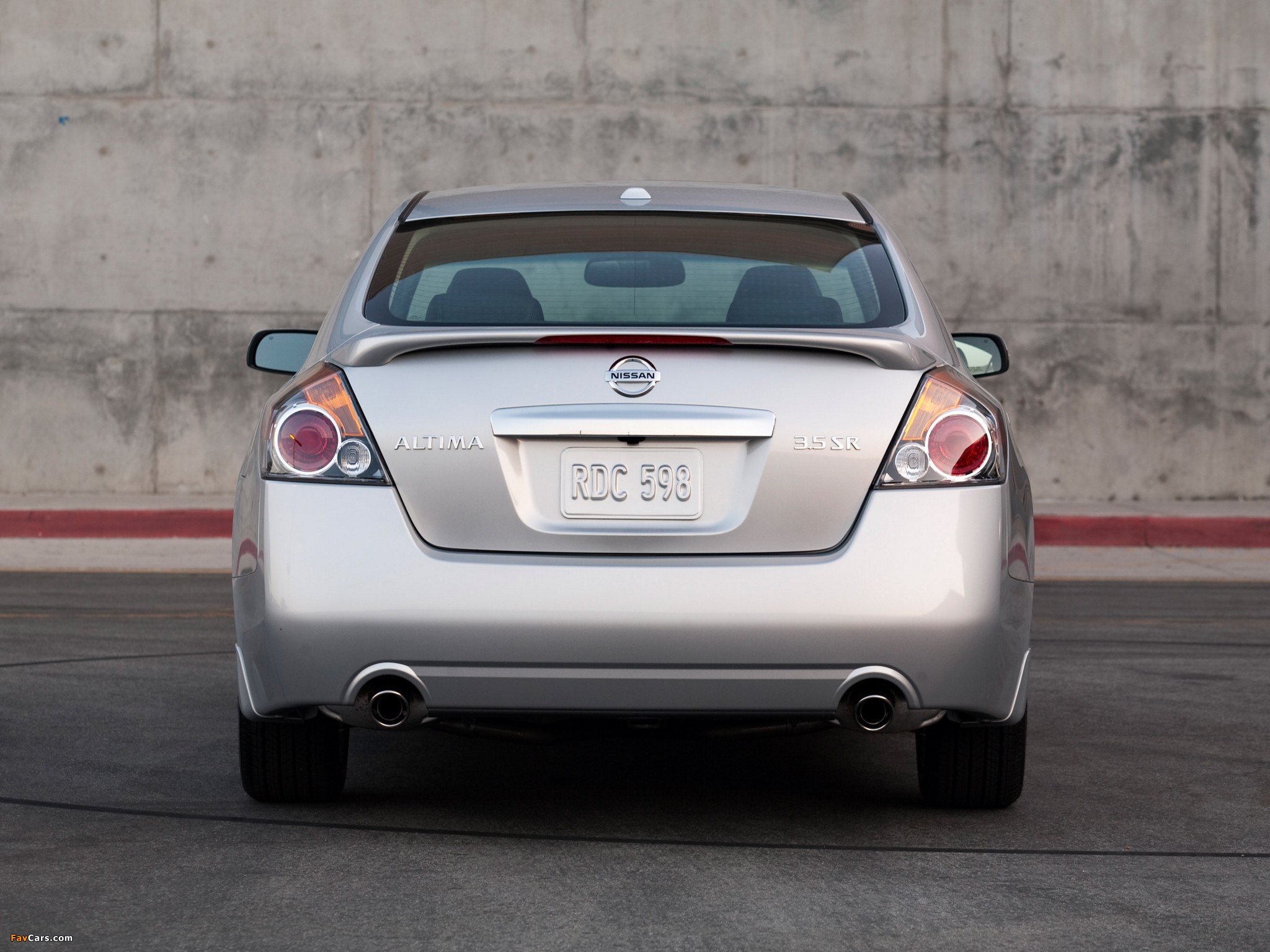 Pictures of Nissan Altima (L32) 2009–12 (2048 x 1536)