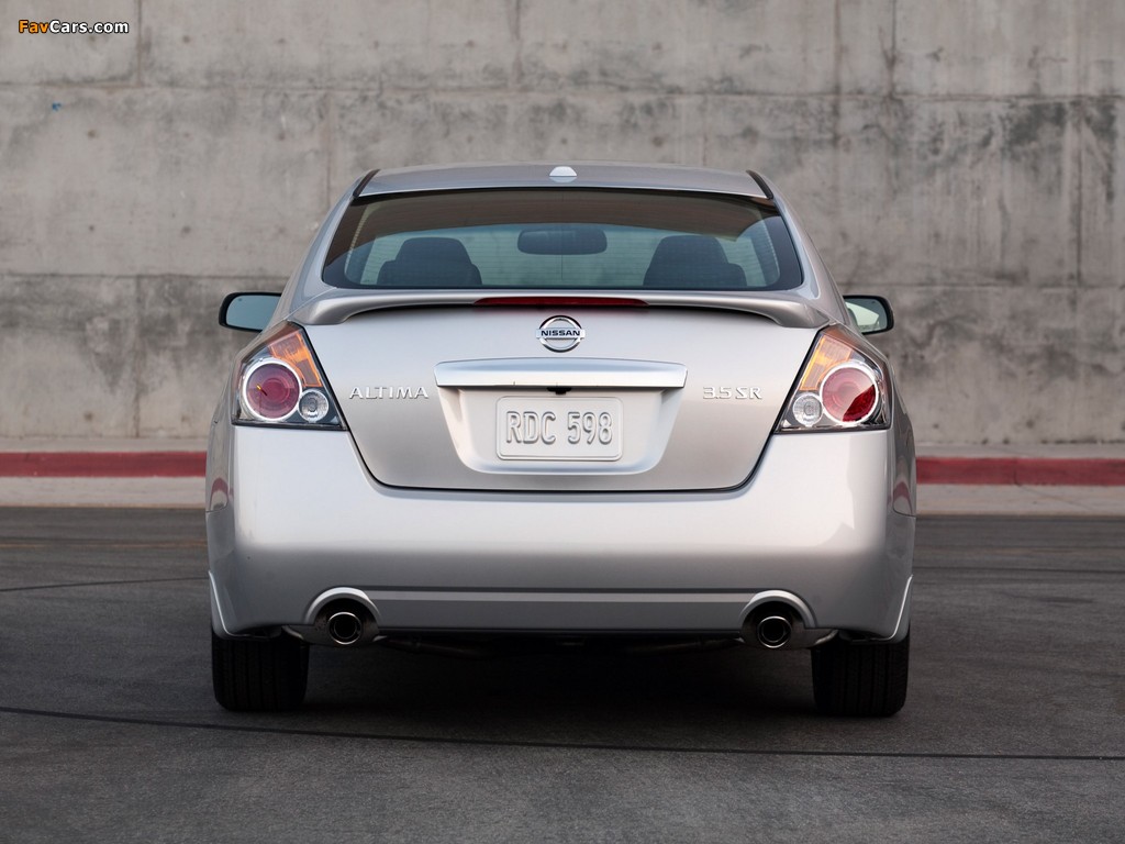 Pictures of Nissan Altima (L32) 2009–12 (1024 x 768)