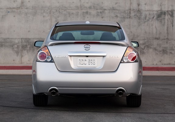 Pictures of Nissan Altima (L32) 2009–12