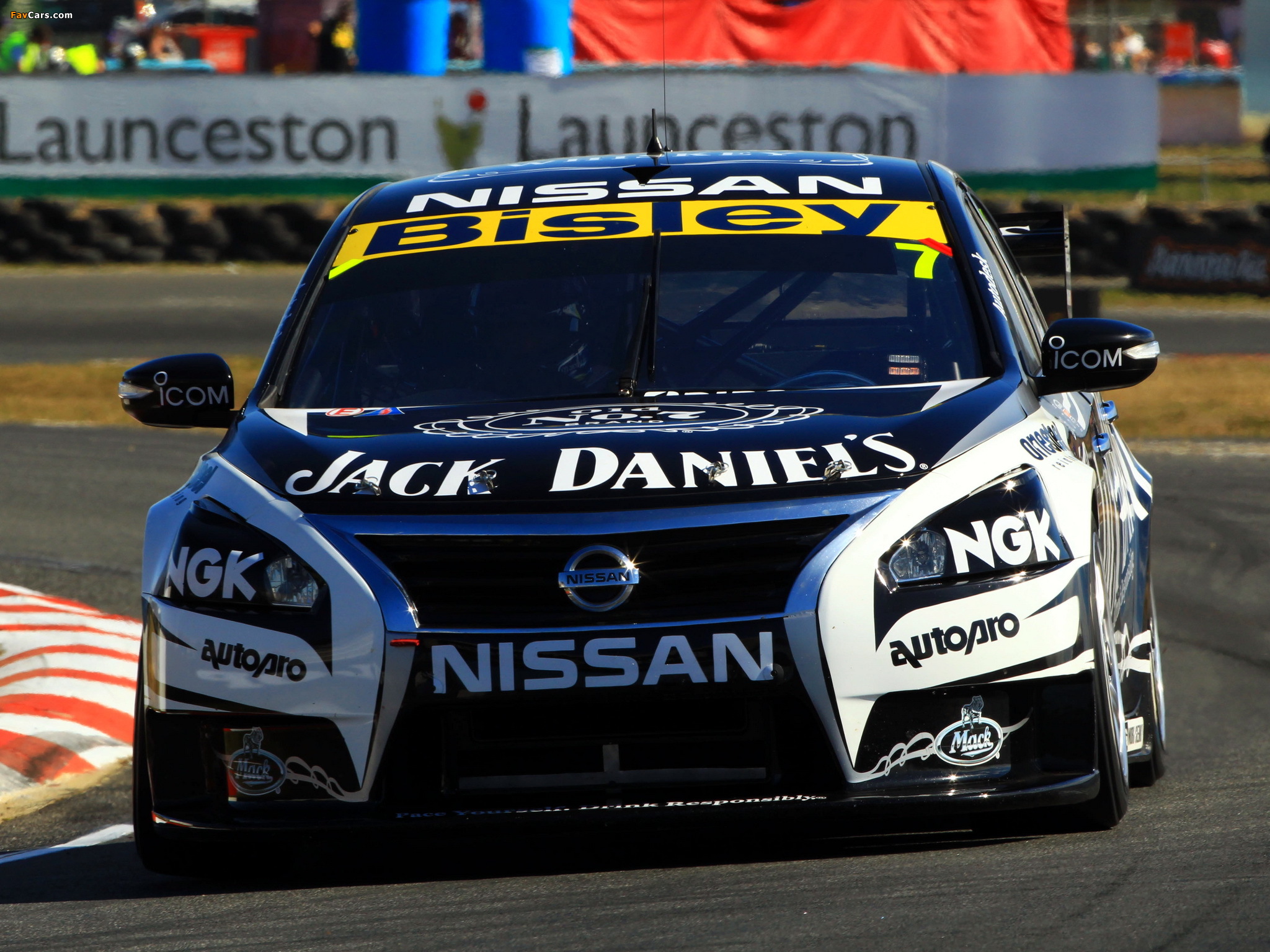 Pictures of Nissan Altima V8 Supercar (L33) 2012 (2048 x 1536)