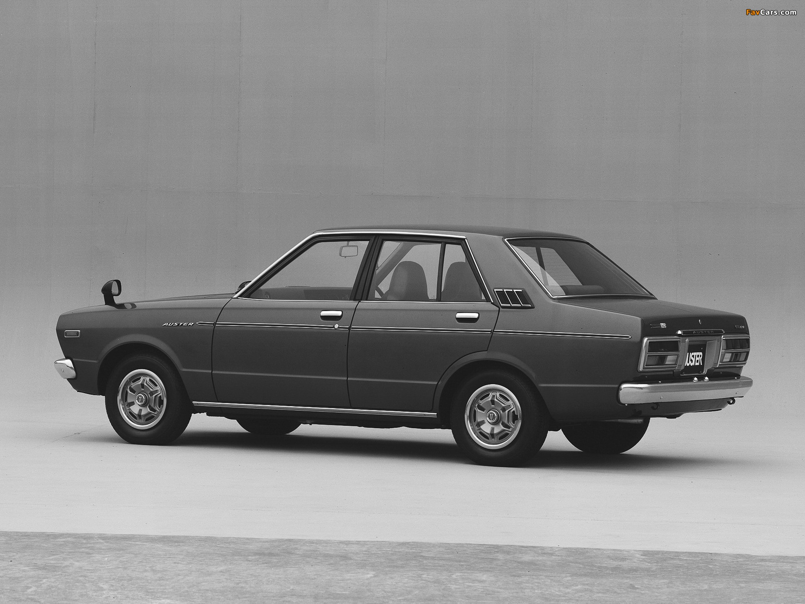 Images of Nissan Violet Auster Sedan (A10) 1977–79 (1600 x 1200)