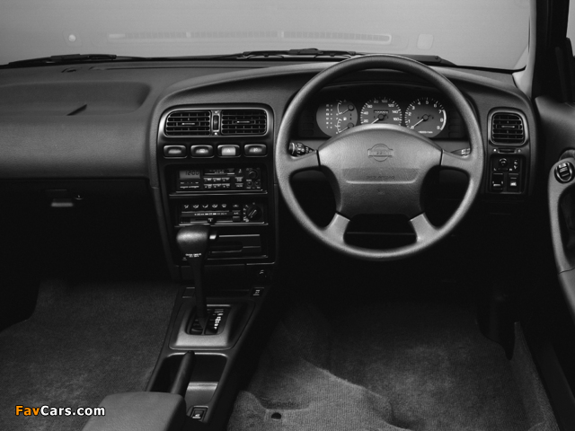 Images of Nissan Avenir Salut 2.0 X GT Turbo (E-PNW10) 1995–96 (640 x 480)