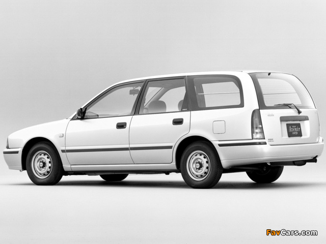 Nissan Avenir Cargo (W10) 1990–98 photos (640 x 480)