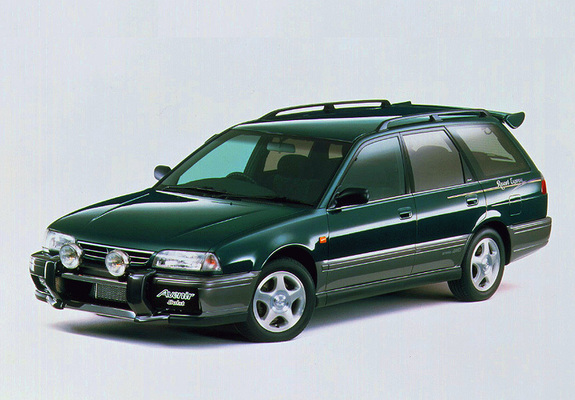 Photos of Autech Nissan Avenir Salut (W10) 1995–98