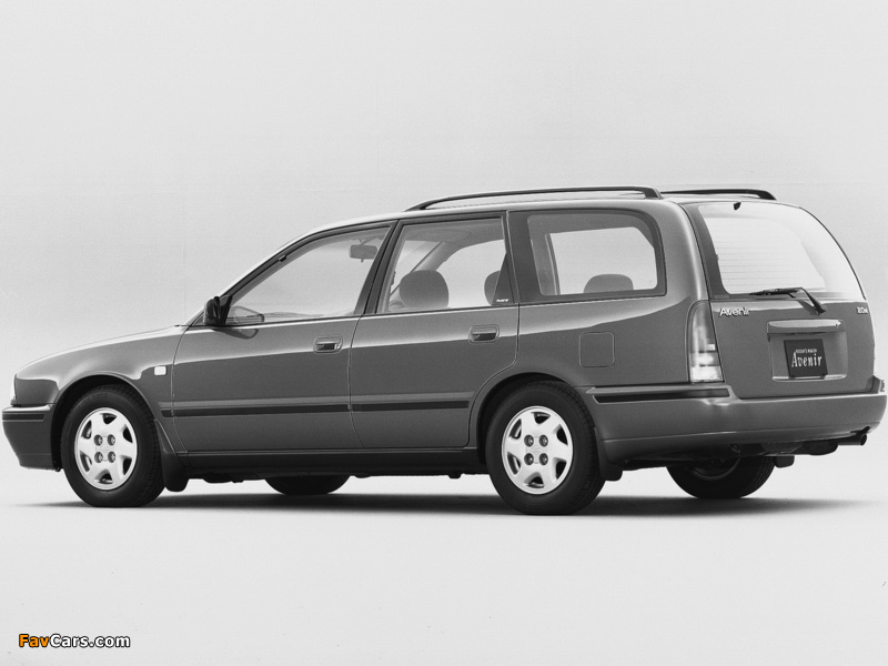 Pictures of Nissan Avenir (W10) 1990–98 (800 x 600)