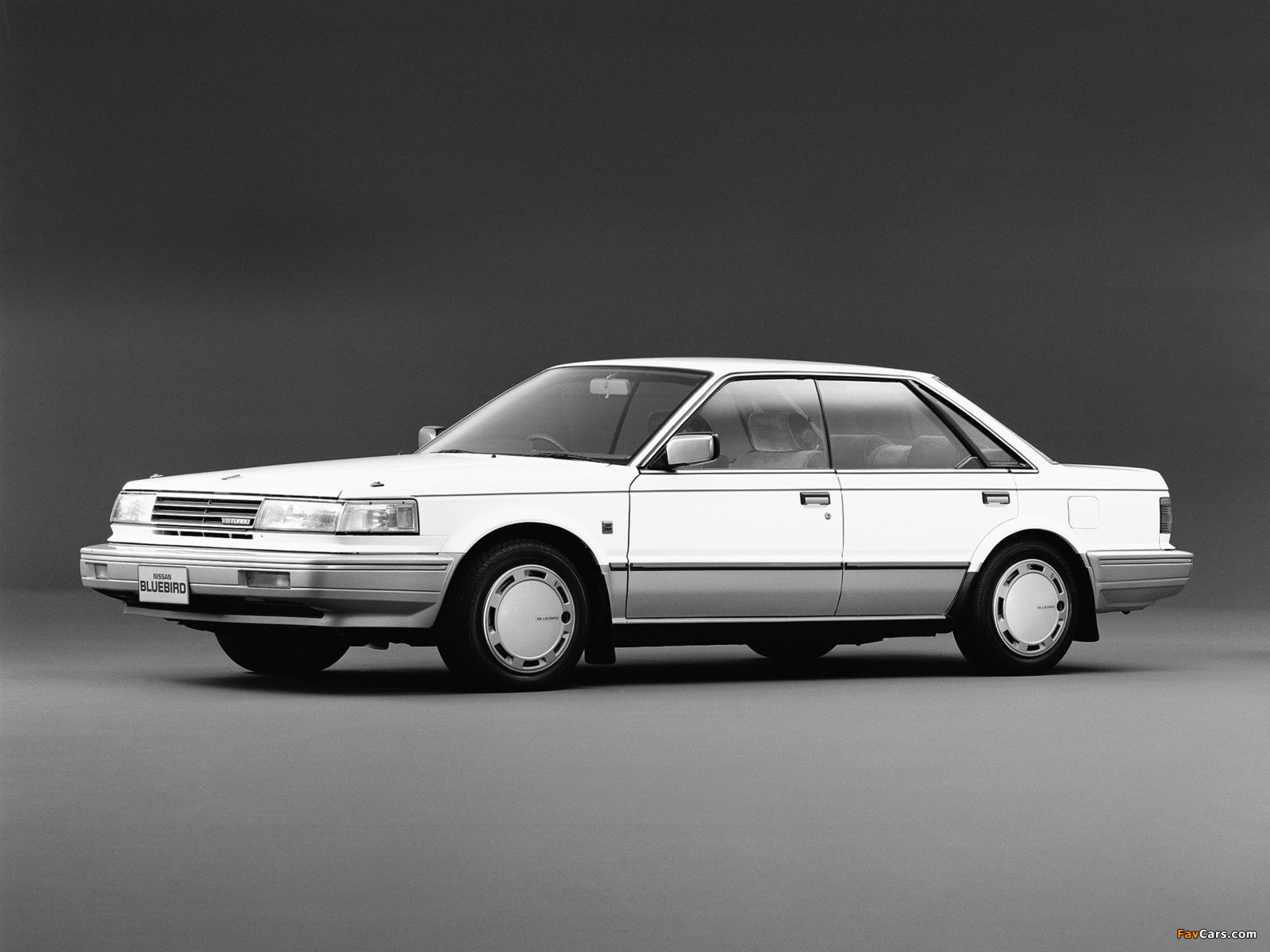 Images of Nissan Bluebird Maxima Hardtop (U11) 1986–88 (1600 x 1200)