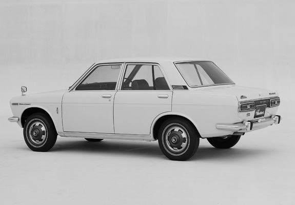 Datsun Bluebird 4-door Sedan (510) 1967–72 photos