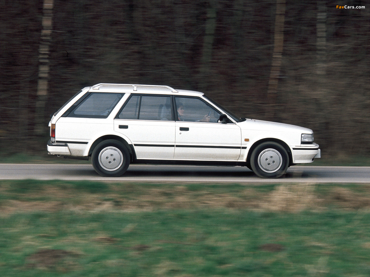 Nissan Bluebird Wagon EU-spec (U11) 1983–85 pictures (1280 x 960)