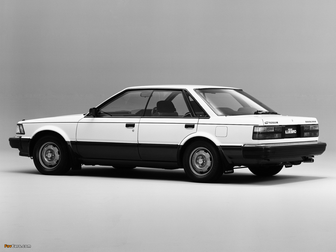 Nissan Bluebird SSS Hardtop (U11) 1983–85 wallpapers (1280 x 960)