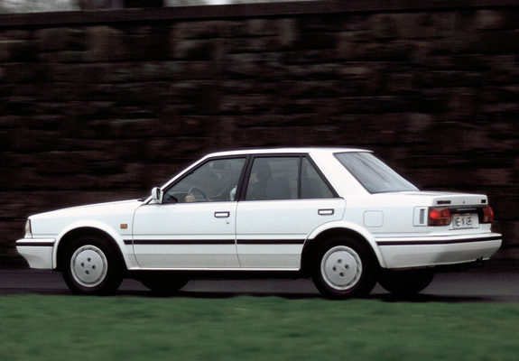 Nissan Bluebird Sedan (T72) 1987–90 images