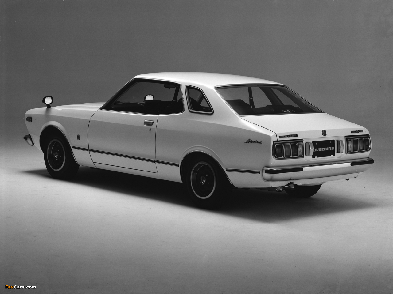 Photos of Datsun Bluebird Coupe (810) 1976–78 (1280 x 960)