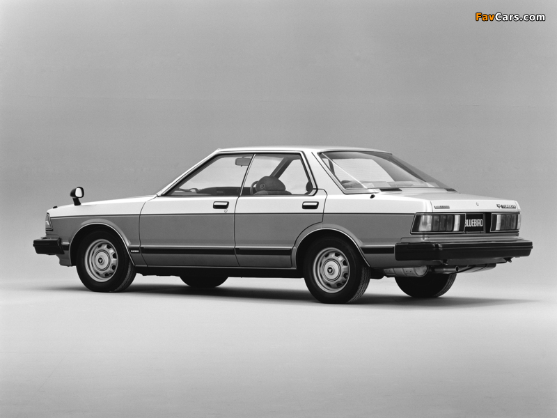 Photos of Nissan Bluebird Hardtop (910) 1982–83 (800 x 600)