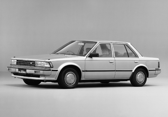 Photos of Nissan Bluebird Sedan (U11) 1983–85