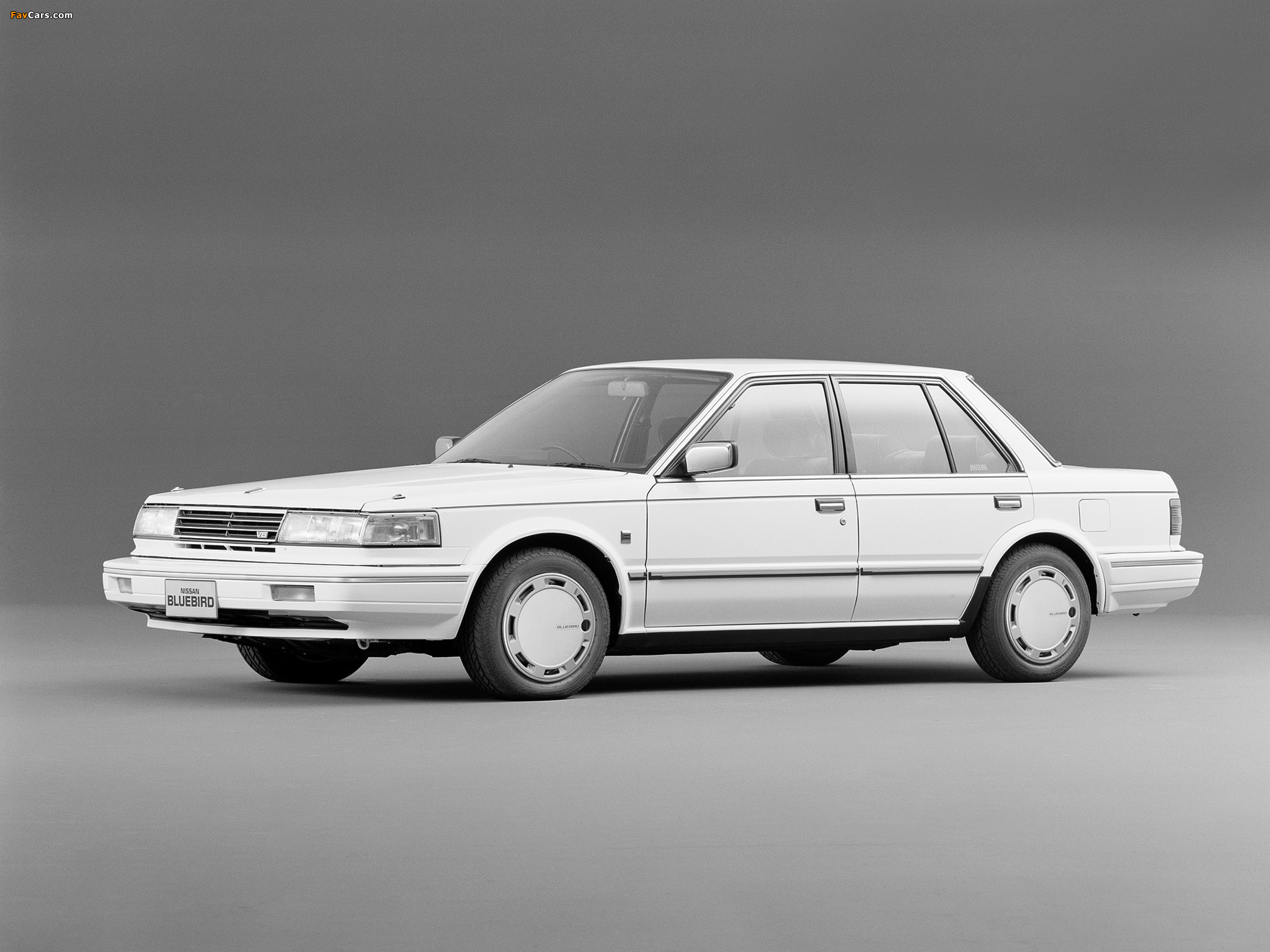 Photos of Nissan Bluebird Maxima Sedan (U11) 1986–88 (2048 x 1536)