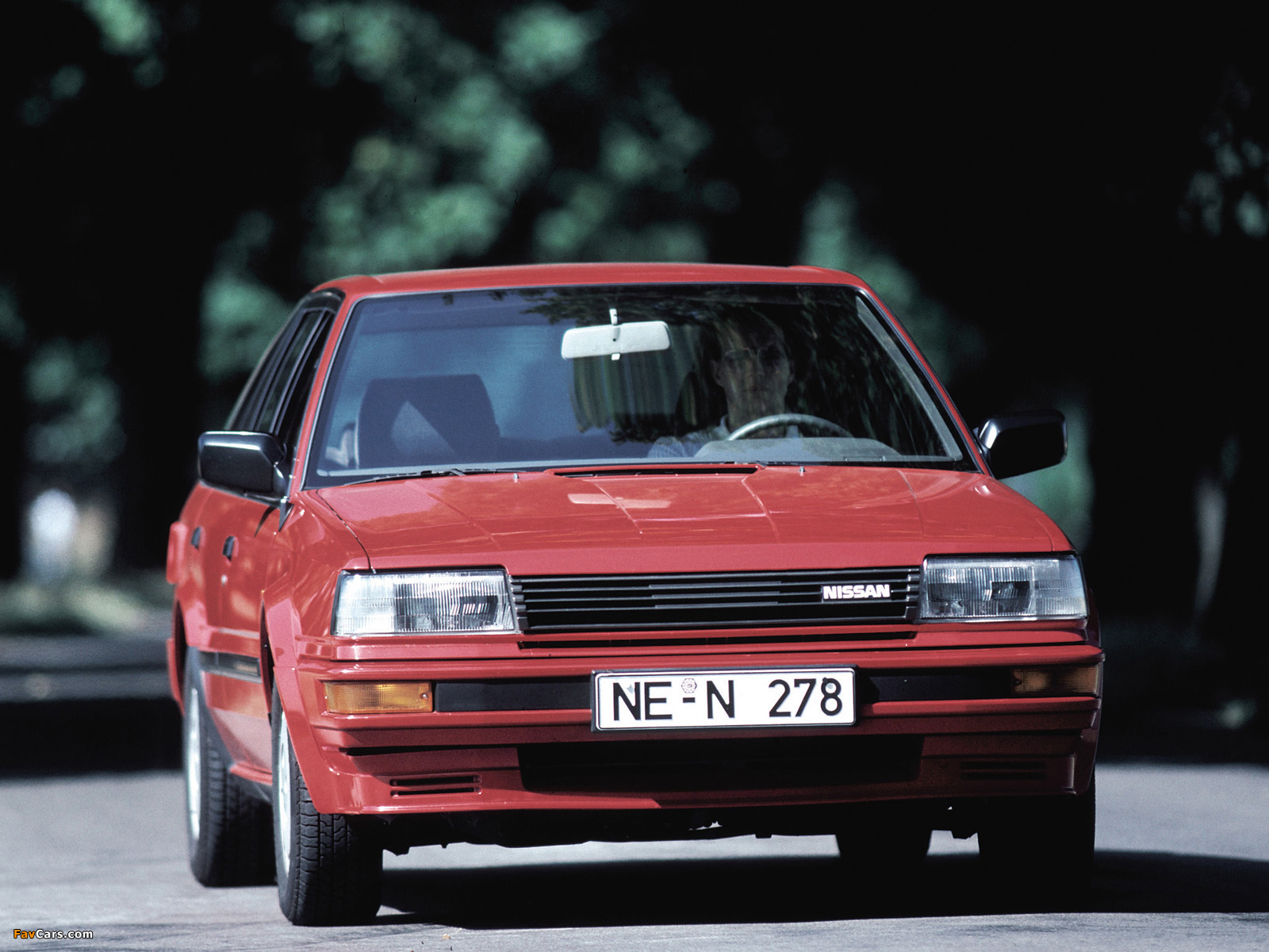 Photos of Nissan Bluebird Sedan (T72) 1987–90 (1600 x 1200)