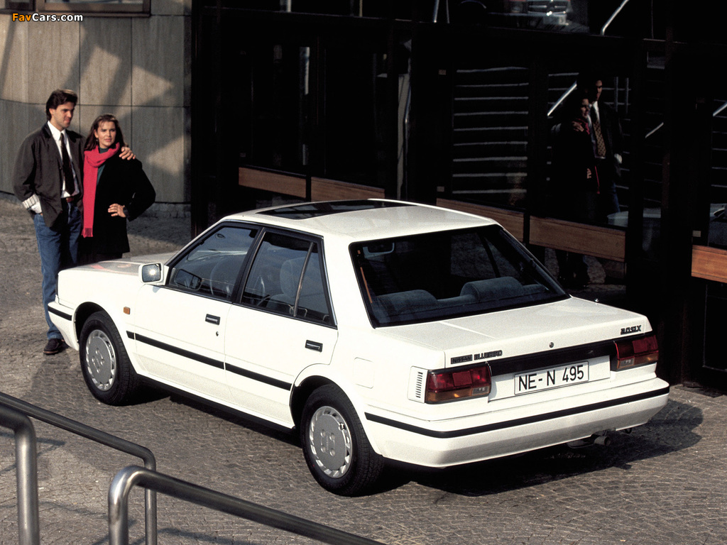 Photos of Nissan Bluebird Sedan (T72) 1987–90 (1024 x 768)