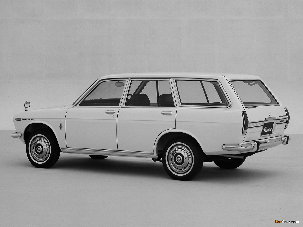Pictures of Datsun Bluebird Wagon (WP510) 1967–71 (1280 x 960)