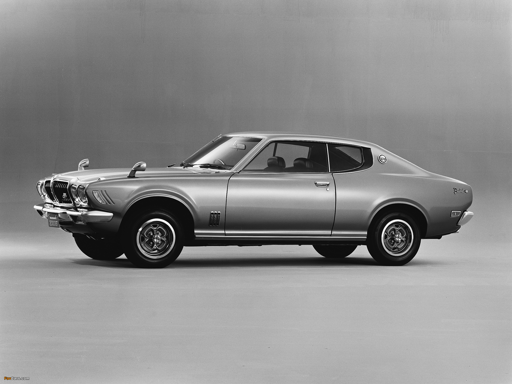 Pictures of Datsun Bluebird U Hardtop 2000 GT (610) 1973–76 (2048 x 1536)