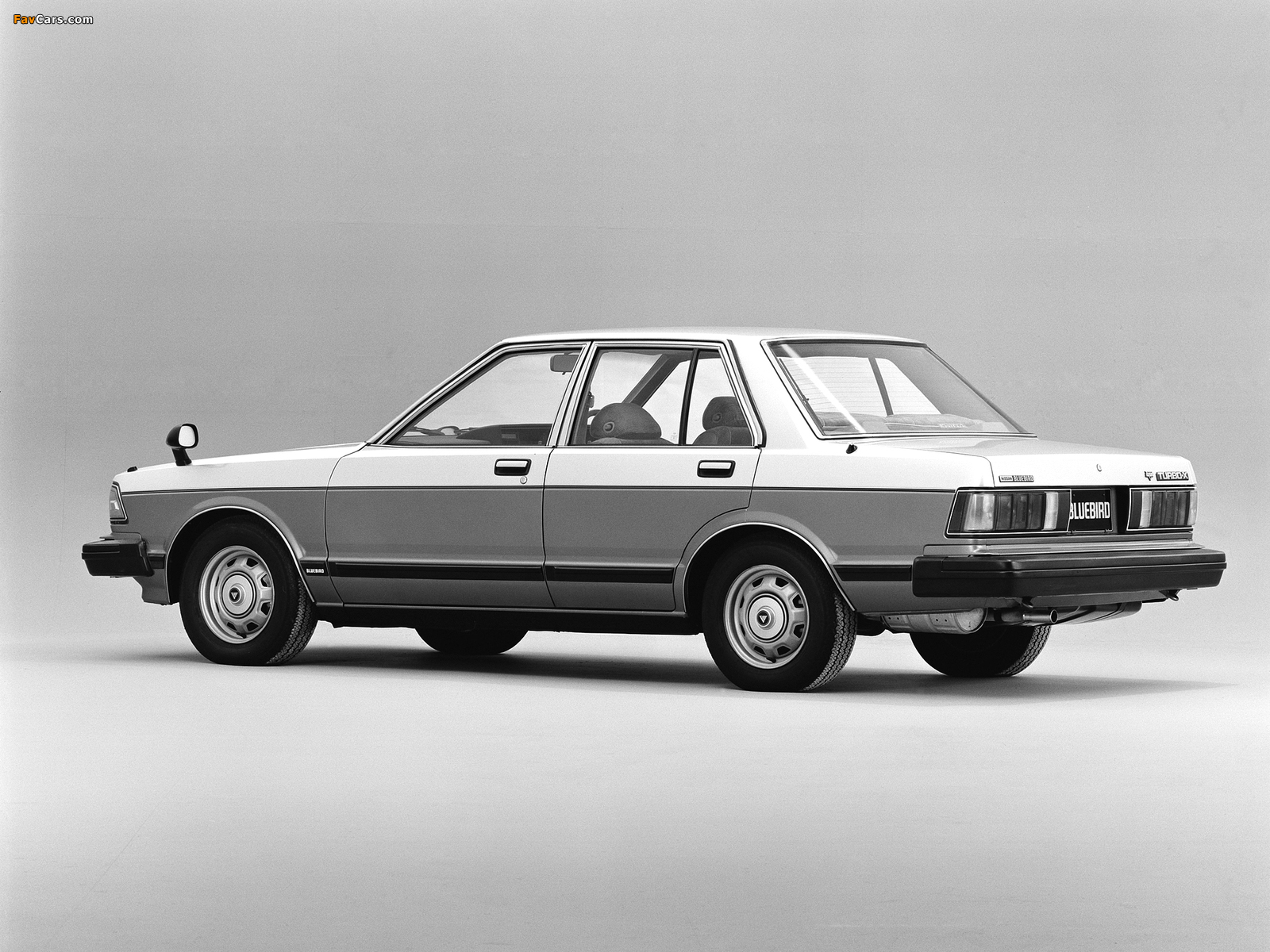 Pictures of Nissan Bluebird Sedan (910) 1979–83 (1600 x 1200)