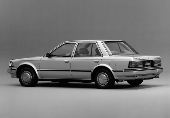 Pictures of Nissan Bluebird Sedan (U11) 1983–85