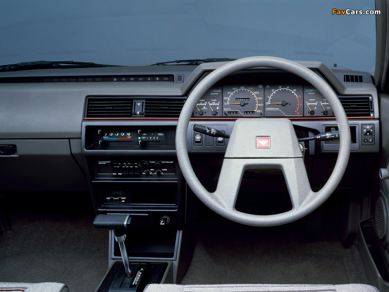 Pictures of Nissan Bluebird Wagon (U11) 1983–85 (800 x 600)