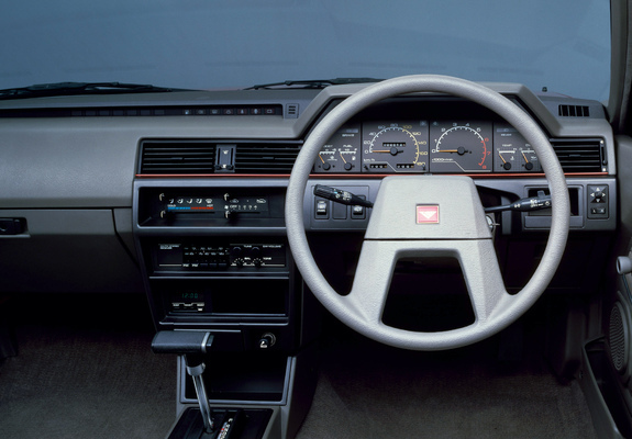 Pictures of Nissan Bluebird Wagon (U11) 1983–85
