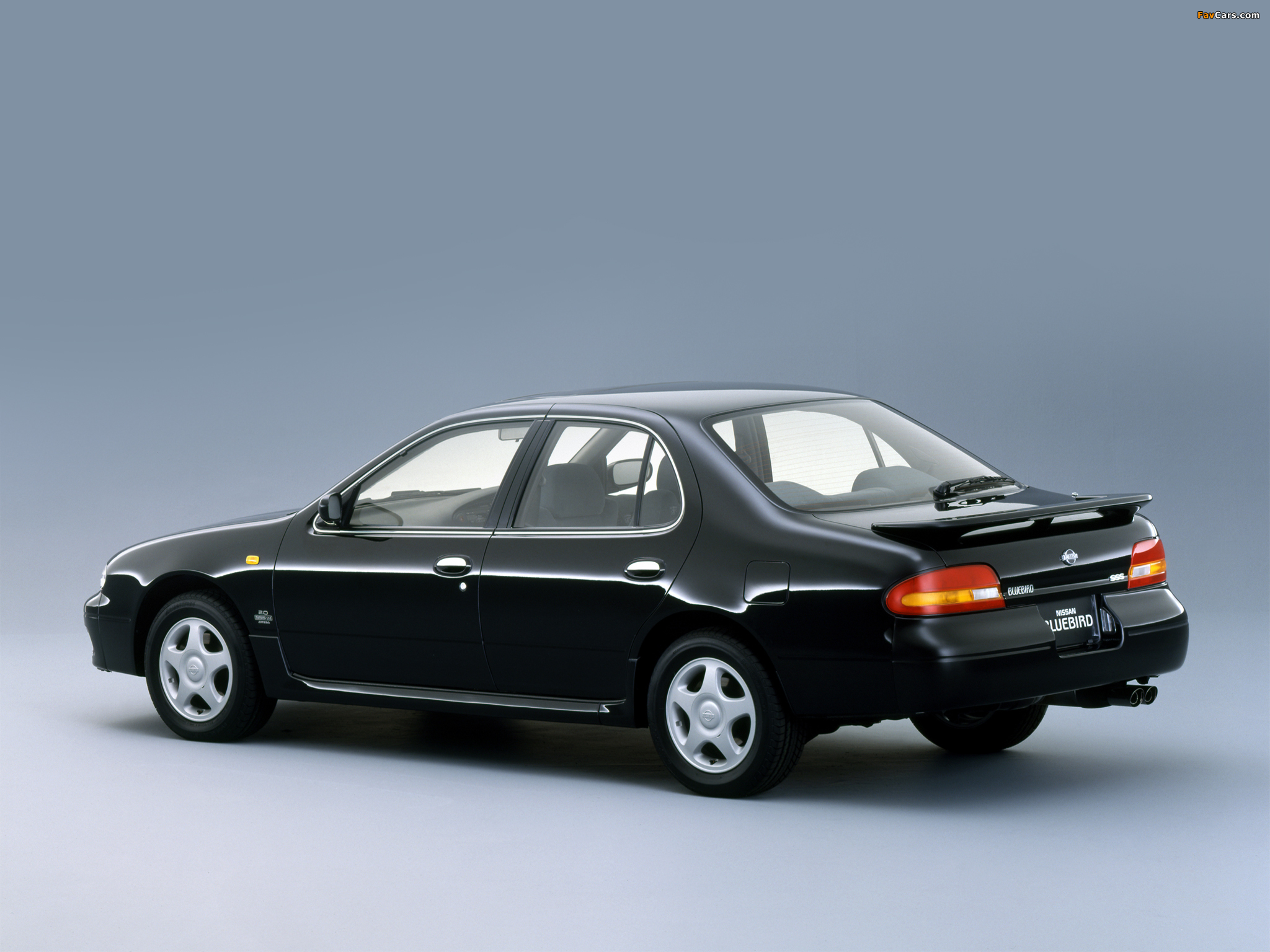 Pictures of Nissan Bluebird (U13) 1991–95 (2048 x 1536)