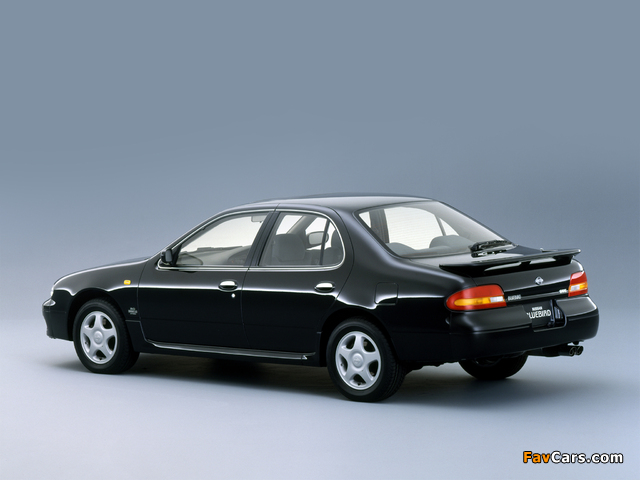 Pictures of Nissan Bluebird (U13) 1991–95 (640 x 480)