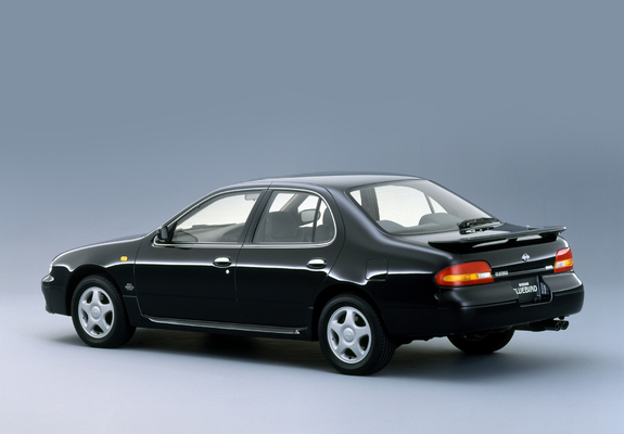 Pictures of Nissan Bluebird (U13) 1991–95