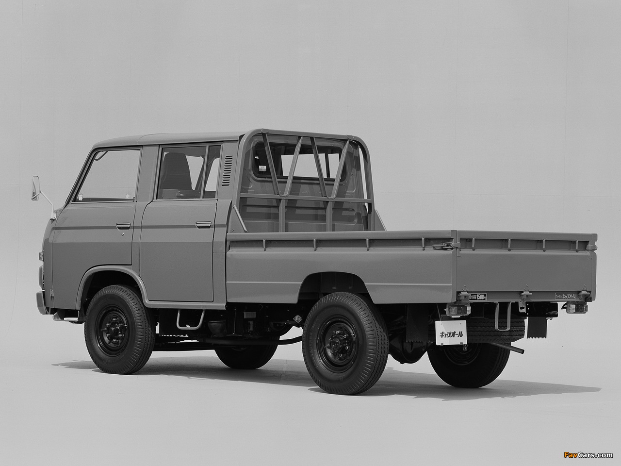 Nissan Caball Double Cab Truck (C340) 1976–81 images (1280 x 960)