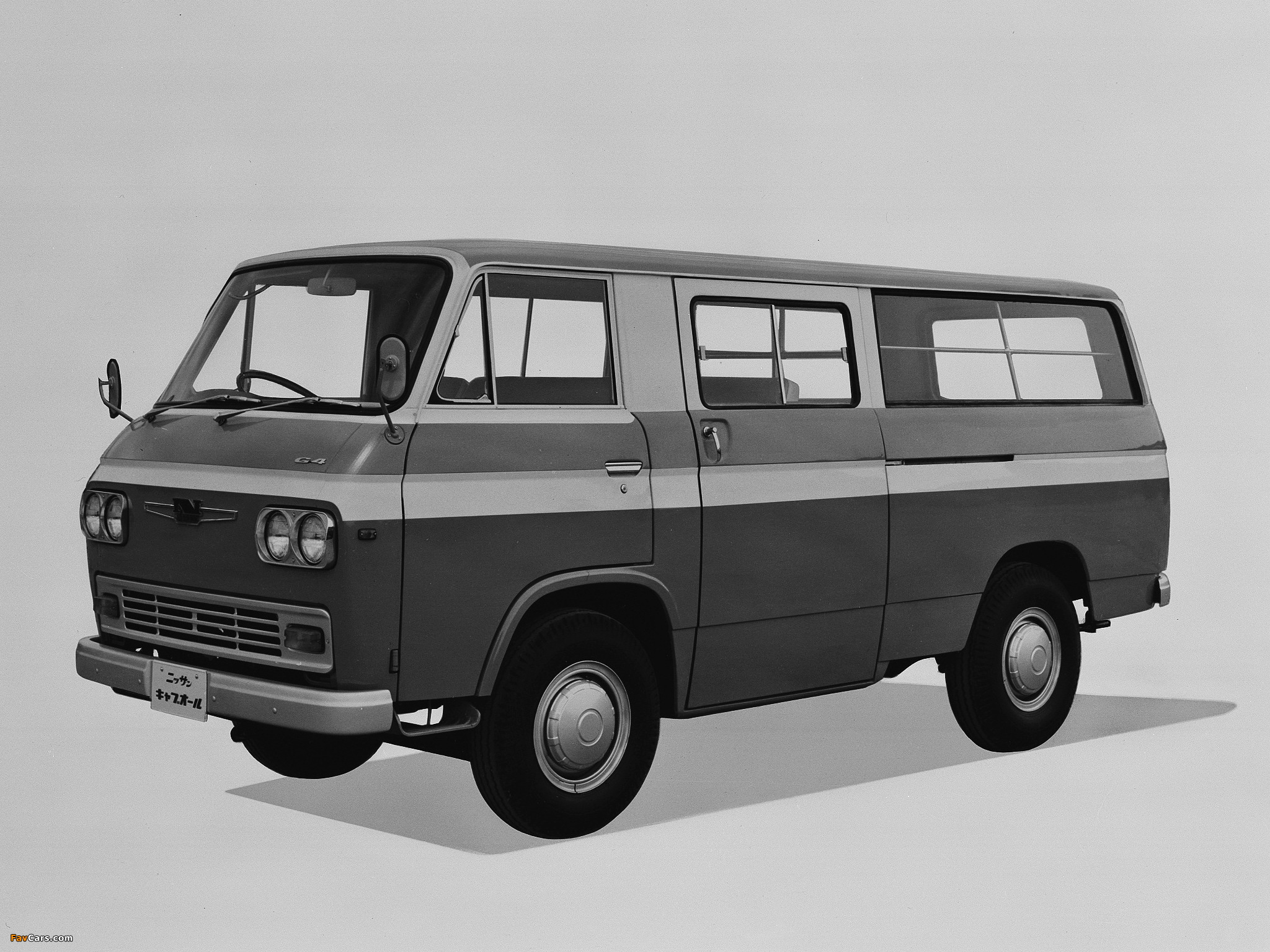 Nissan Caball Van (VC142) 1966–76 wallpapers (2048 x 1536)