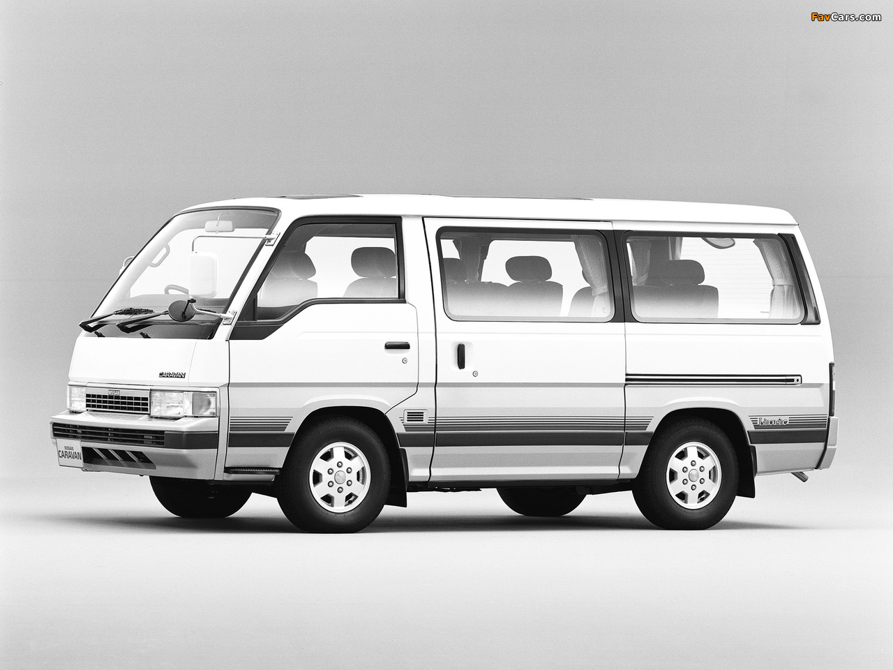 Nissan Caravan Silk Road Limousine (E24) 1986–88 pictures (1280 x 960)