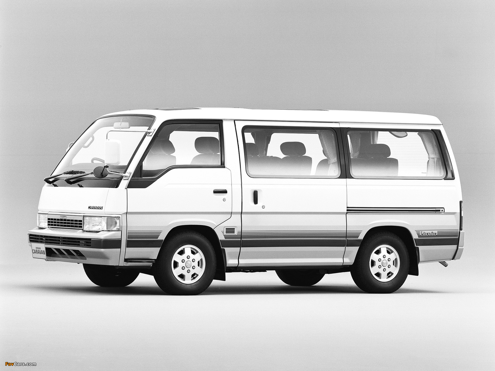 Nissan Caravan Silk Road Limousine (E24) 1986–88 pictures (1600 x 1200)