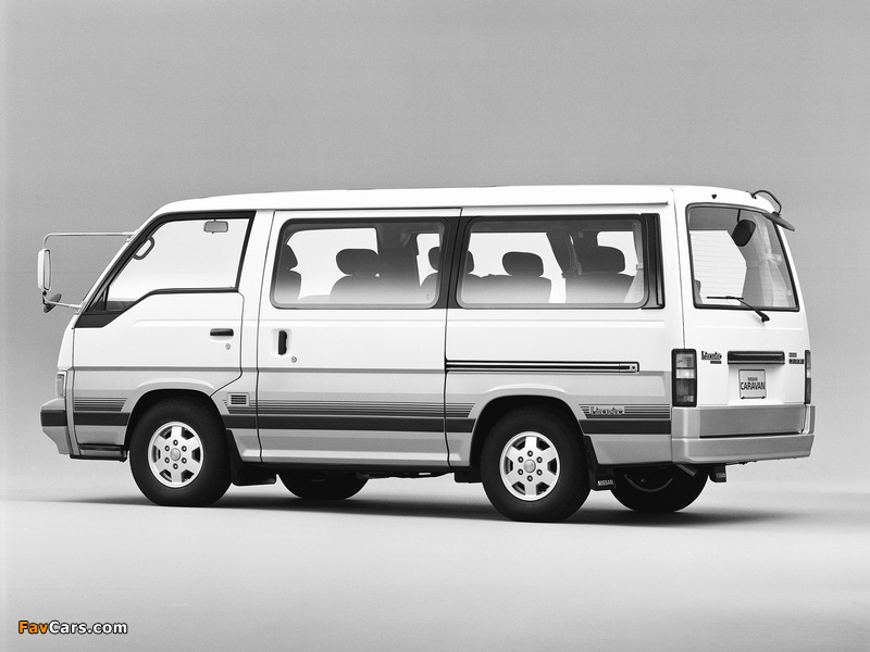 Photos of Nissan Caravan Silk Road Limousine (E24) 1986–88 (800 x 600)