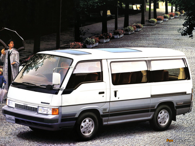 Photos of Nissan Caravan Silk Road Limousine (E24) 1986–88 (800 x 600)