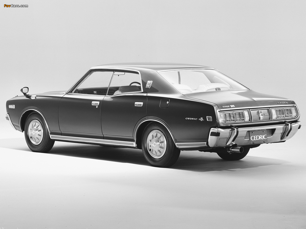 Images of Nissan Cedric Hardtop (330) 1975–79 (1280 x 960)