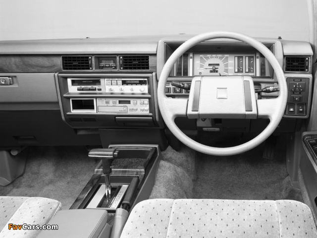 Images of Nissan Cedric Hardtop (Y30) 1983–85 (640 x 480)