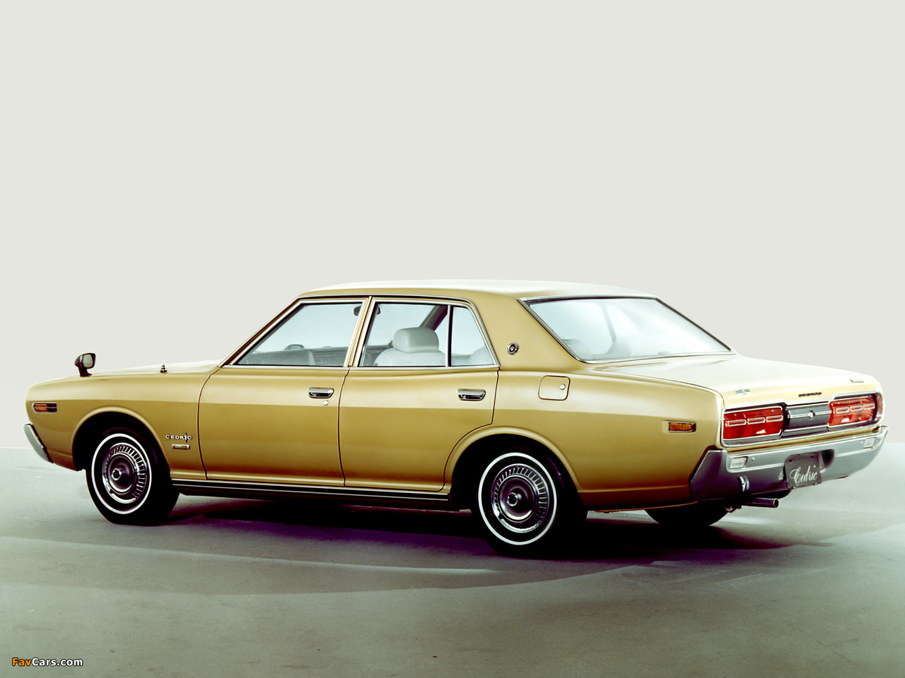 Nissan Cedric Sedan (230) 1971–75 pictures (1280 x 960)