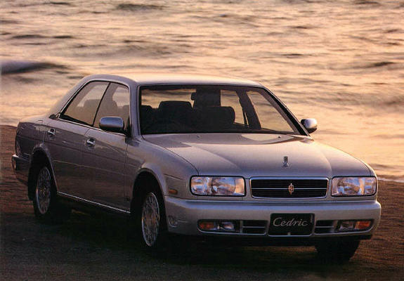 Nissan Cedric (Y32) 1993–95 photos
