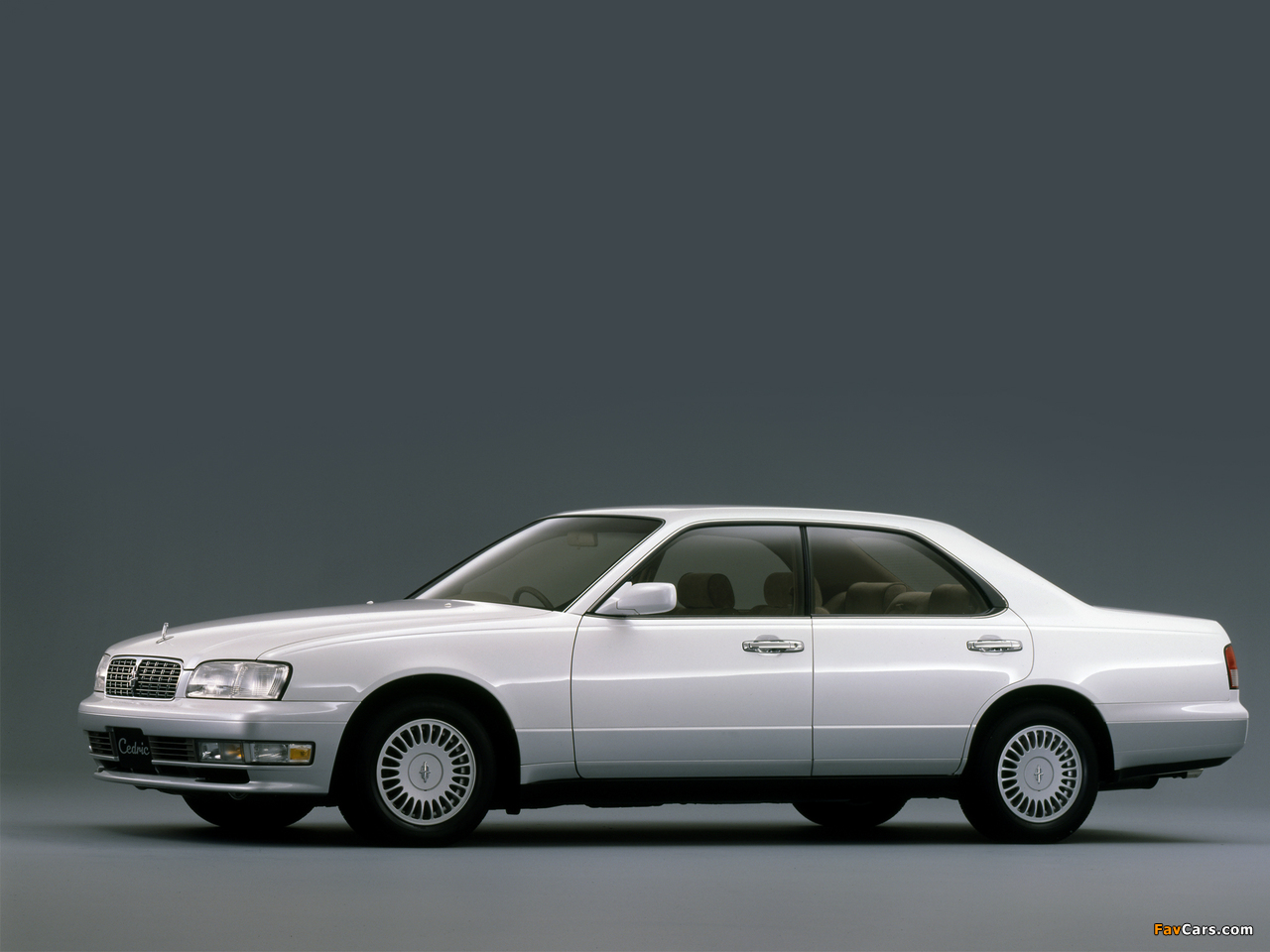 Nissan Cedric Brougham (Y33) 1995–97 images (1280 x 960)