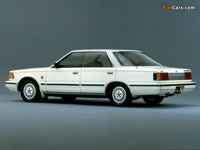 Pictures of Nissan Cedric Hardtop (Y30) 1983–85 (640 x 480)