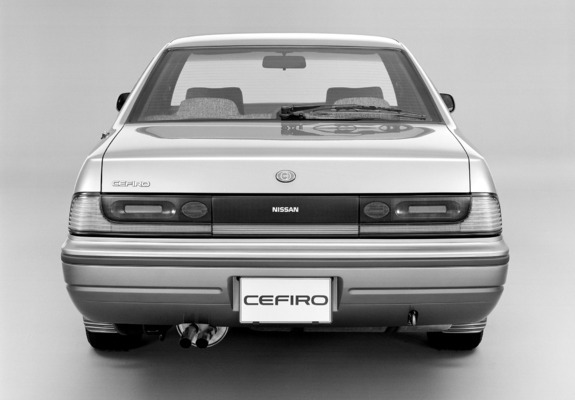 Nissan Cefiro (A31) 1988–94 photos