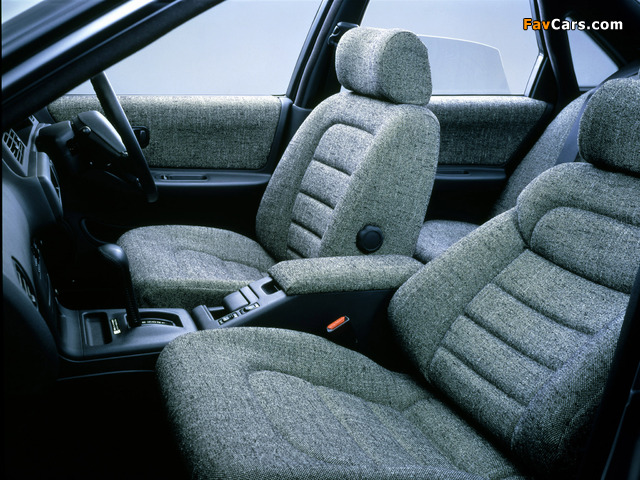 Pictures of Nissan Cefiro (A31) 1988–94 (640 x 480)
