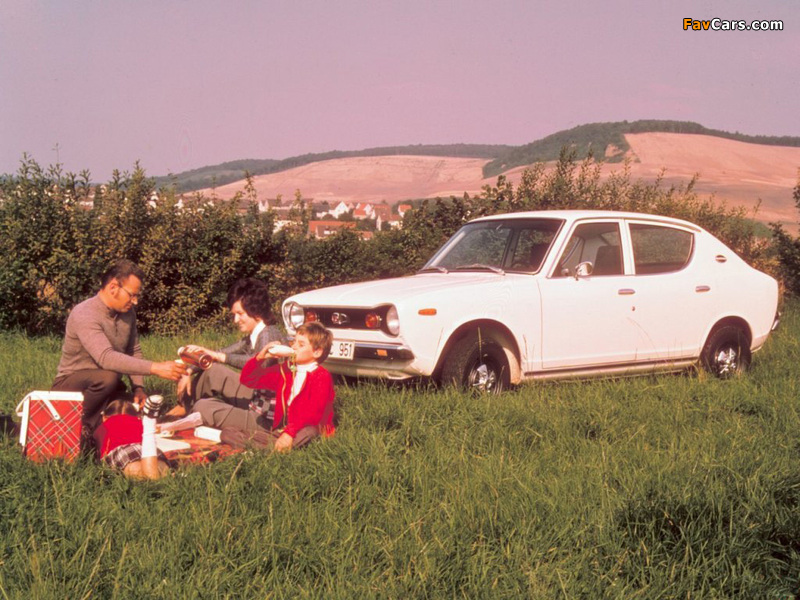 Datsun Cherry 4-door Sedan (E10) 1970–74 images (800 x 600)