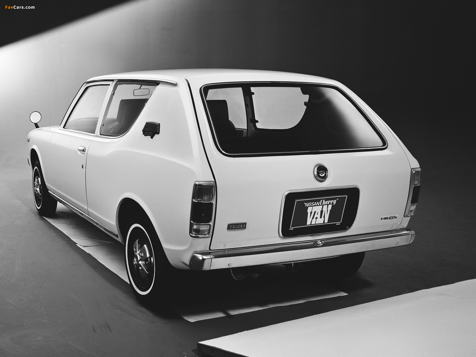 Datsun Cherry Van (E10) 1972–74 images (1600 x 1200)
