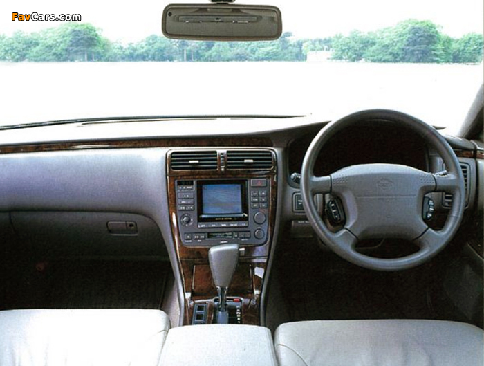 Images of Nissan Cima (Y33) 1996–2001 (700 x 529)