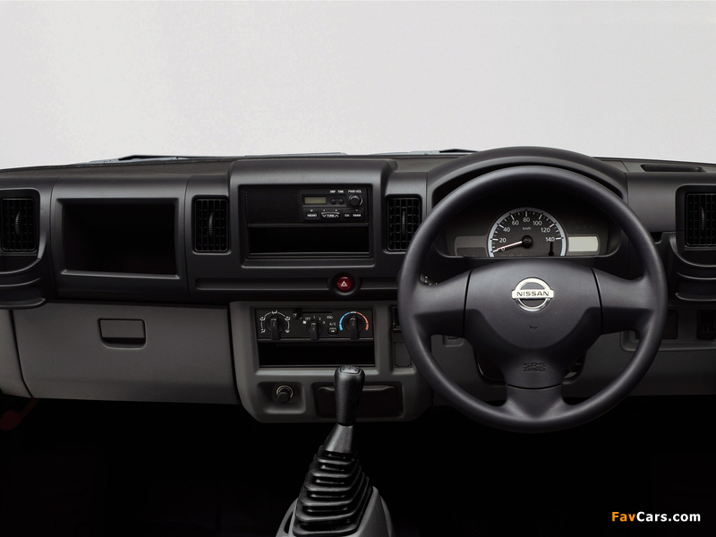 Images of Nissan Clipper Rio (U71W) 2007–10 (800 x 600)