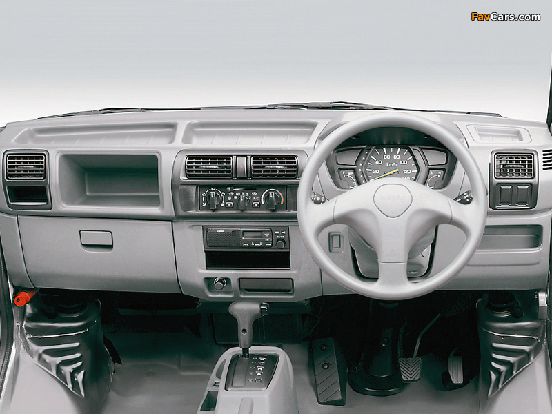 Photos of Nissan Clipper Van (U71V) 2003–12 (800 x 600)