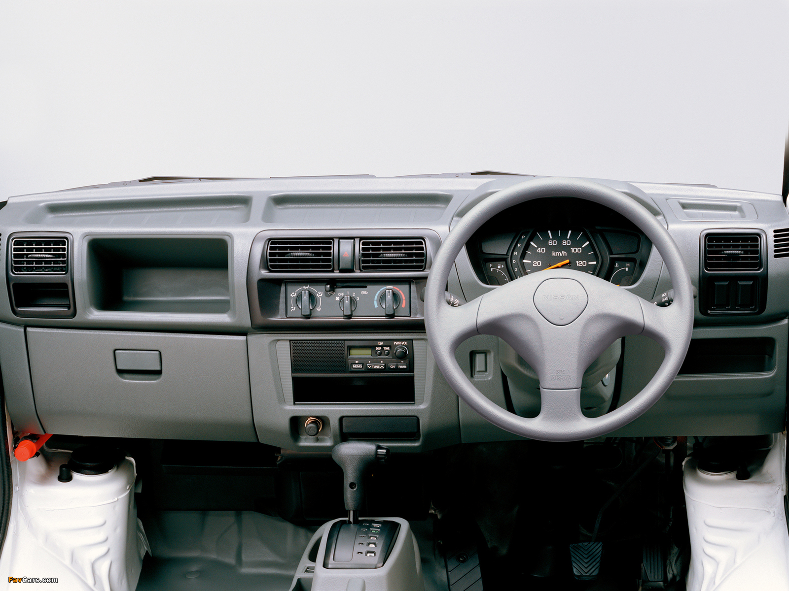Pictures of Nissan Clipper Truck (U71T) 2003–12 (1600 x 1200)