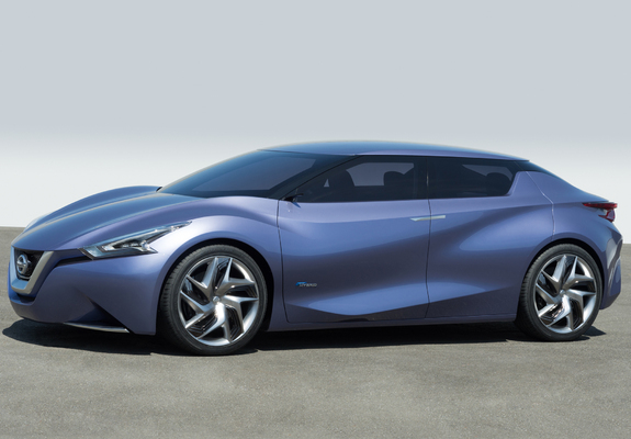 Images of Nissan Friend-ME Concept 2013